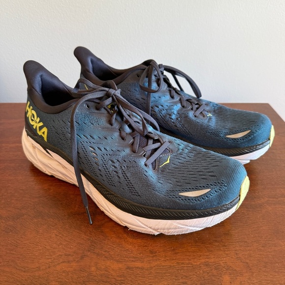 Hoka One Clifton 8 Athletic Shoes Size 11.5 - Picture 2 of 6
